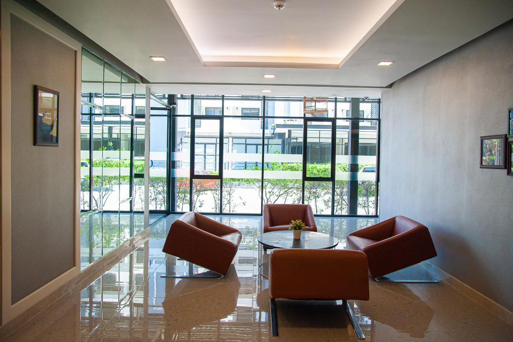 O2 Luxury Hotel Bang Phli Exterior foto